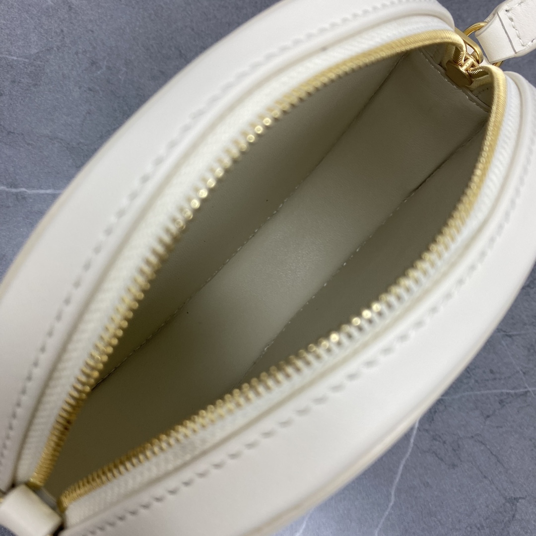 Celine Crossbody Oval Purse Cuir Triomphe In Smooth Calfskin White 101703